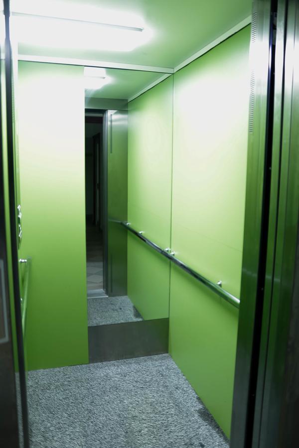 Tchero Appartement 1 ドゥアラ エクステリア 写真