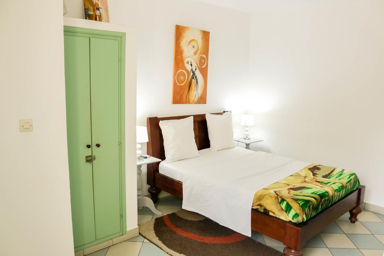 Tchero Appartement 1 ドゥアラ エクステリア 写真